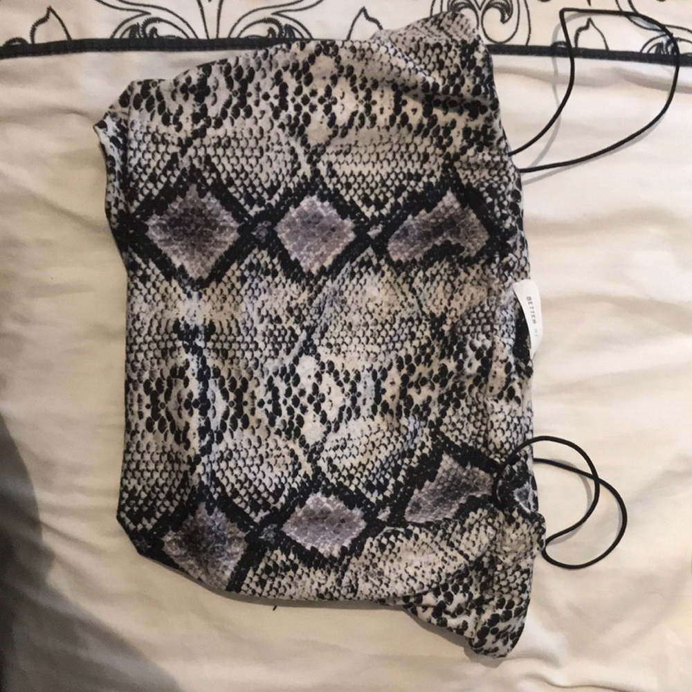 Crop snake skin